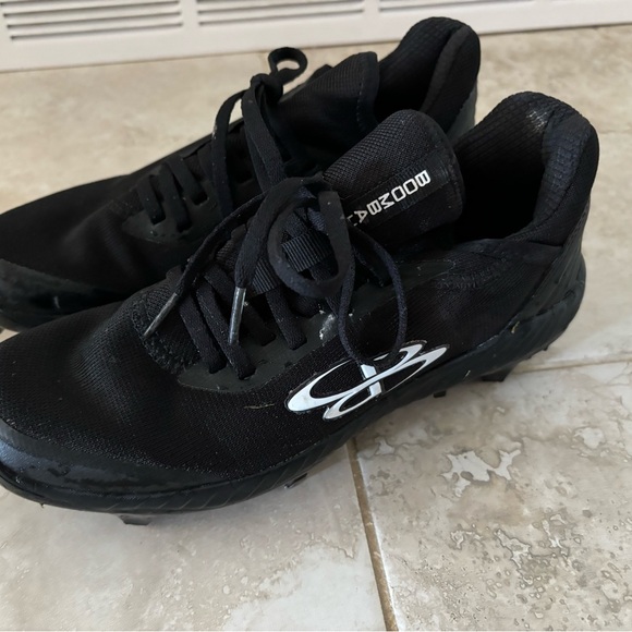 Boombah Women’s Raptor Cleats - Picture 1 of 2